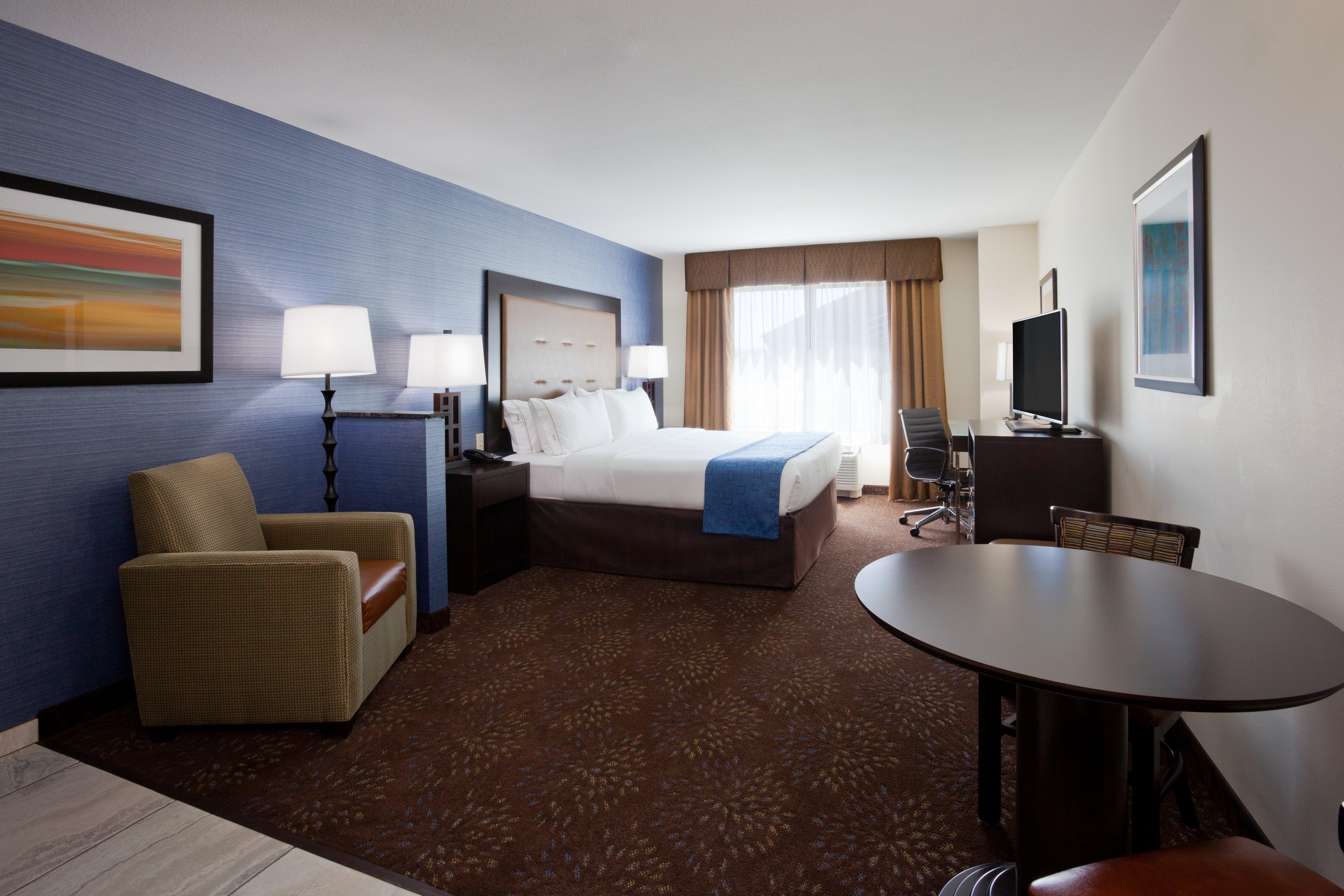 Holiday Inn Express & Suites Fort Dodge By Ihg Exterior foto